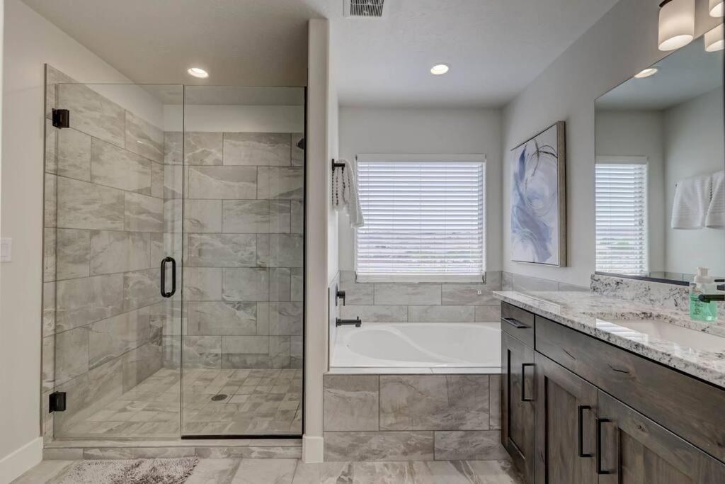 St George, Private Hot Tub/Patio, New Community Villa Washington Dış mekan fotoğraf